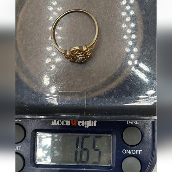 Gold Filagree Ring - Picture 11 of 11